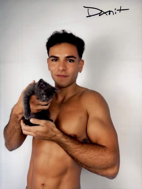 Damian Night signed gay model 8x10 Photo -PROOF- -CERTIFICATE- (A0026)