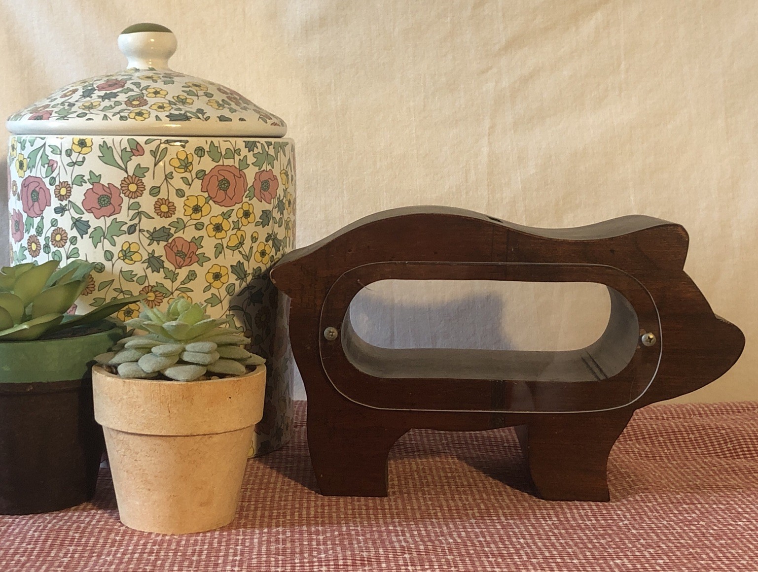 Vtg Handmade Dark Wood 7.5x4.5” Pig Piggy Bank Removable Clear Plexiglass Sides Vtg Handmade Dark Wood 7.5x4.5” Pig Piggy Bank Removable Clear Plexiglass Sides