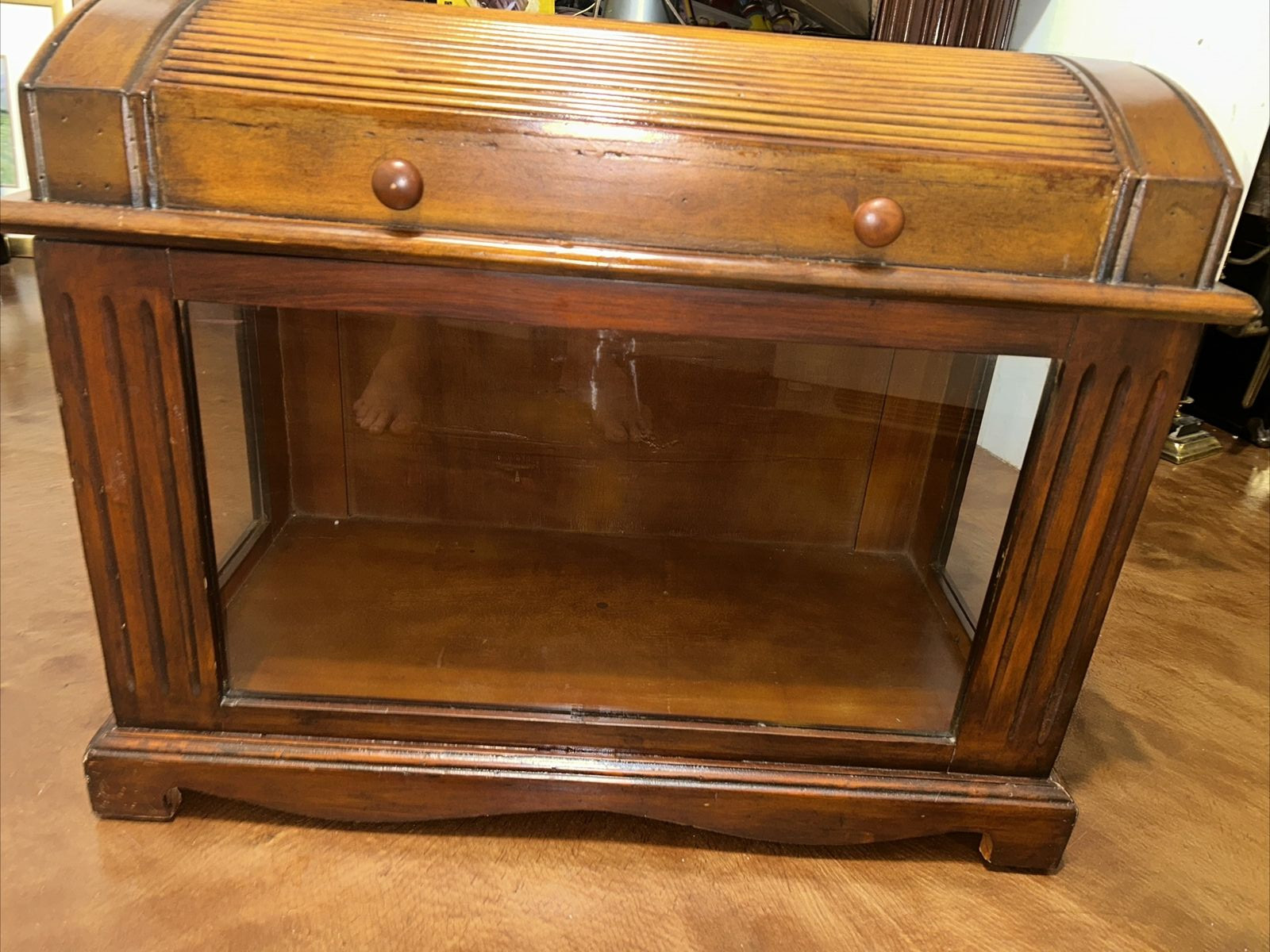 Beautiful Early 20Th Century Quilting Chest 28” Long 22.5” Tall 15 “wide 