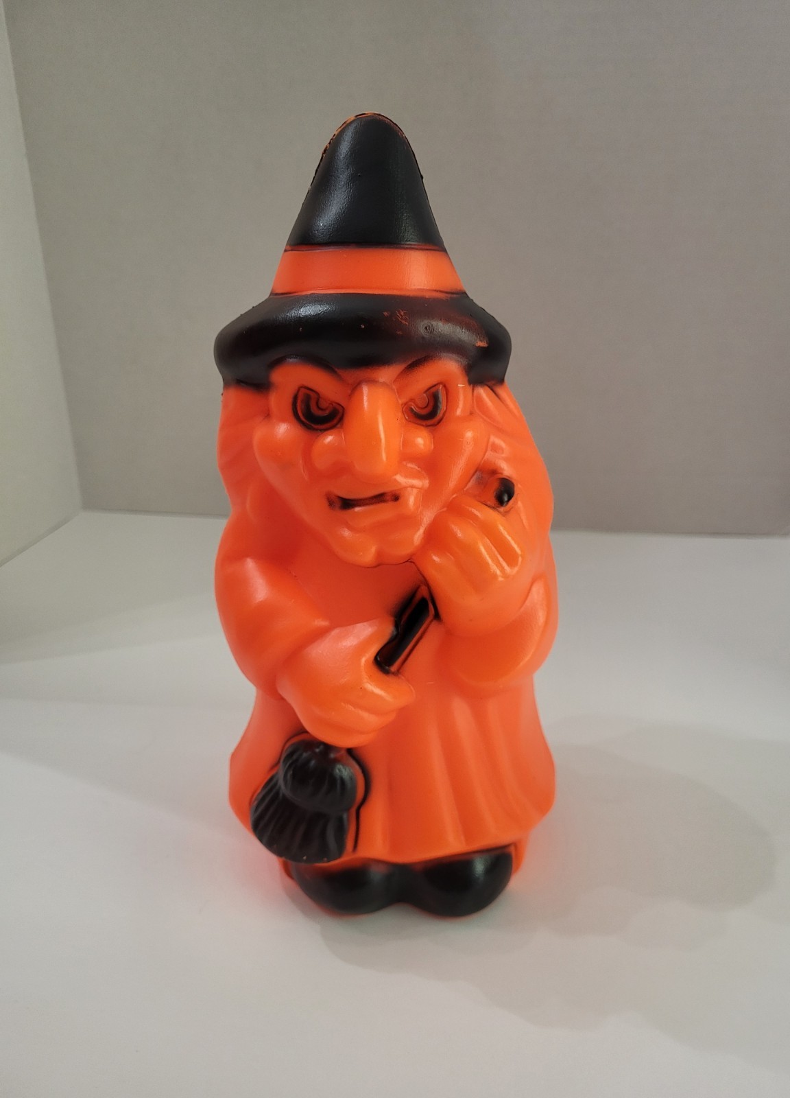 Vintage 80s Halloween Empire Blow Mold Witch & Broom No Light 1981 USA