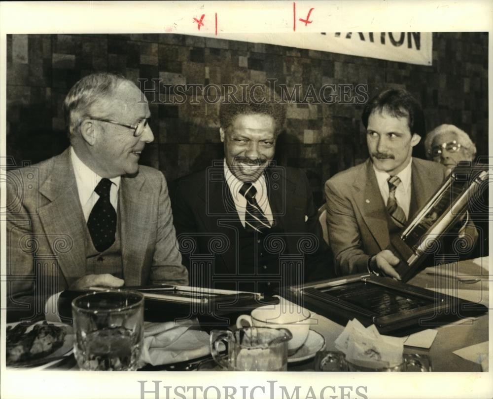 1980 Press Photo Judge Augustine & Honorees at Crime Commission Awards Luncheon 1980 Press Photo Judge Augustine & Honorees at Crime Commission Awards Luncheon