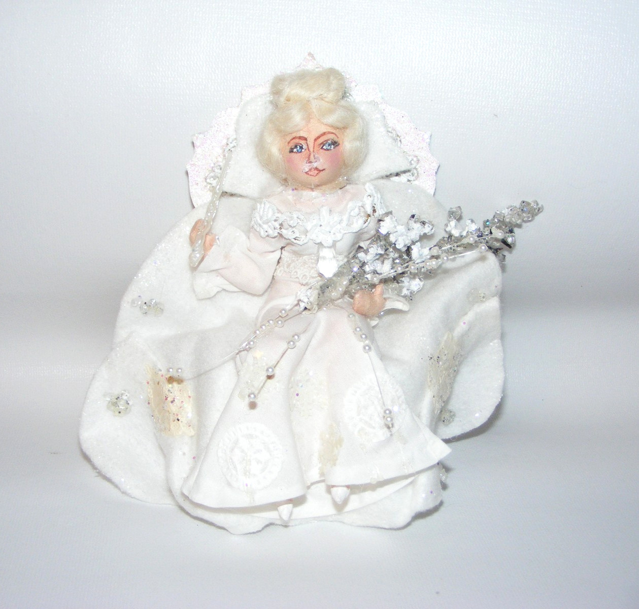 Gladys Boalt Handmade Ornament WHITE / SNOW QUEEN 2009 Gladys Boalt Handmade Ornament WHITE / SNOW QUEEN 2009
