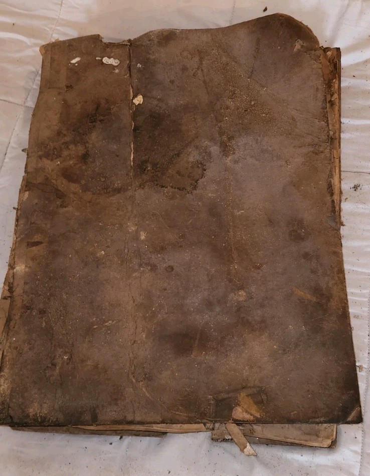 Antique 1918 1919 WWI Stars & Stripes Leather Bound Newspapers Rough Condition Antique 1918 1919 WWI Stars & Stripes Leather Bound Newspapers Rough Condition