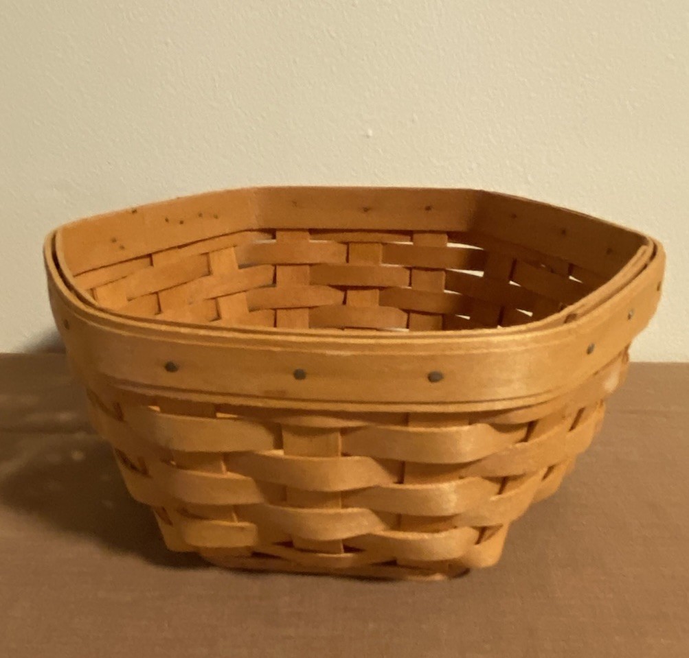 🧺Longaberger 2000 Generations Basket 🧺 Authentic Handwoven Collectible-Hexagon 🧺Longaberger 2000 Generations Basket 🧺 Authentic Handwoven Collectible-Hexagon