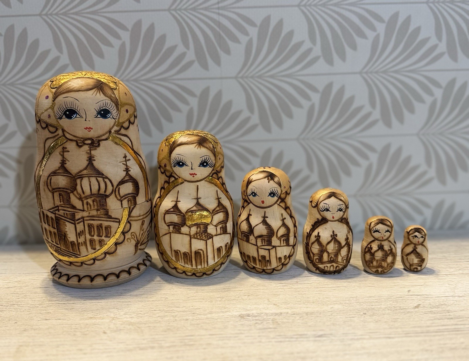 Vintage Russian Matryoshka Nesting Dolls 6 Pc Moscow Hand Painted Wood Burned