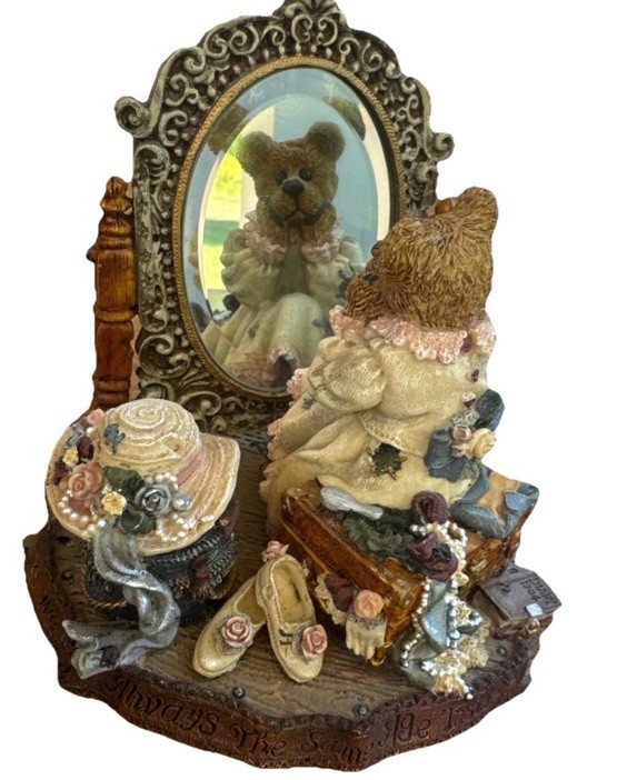 Vintage Boyds Bears Figurine \ Vintage Boyds Bears Figurine \