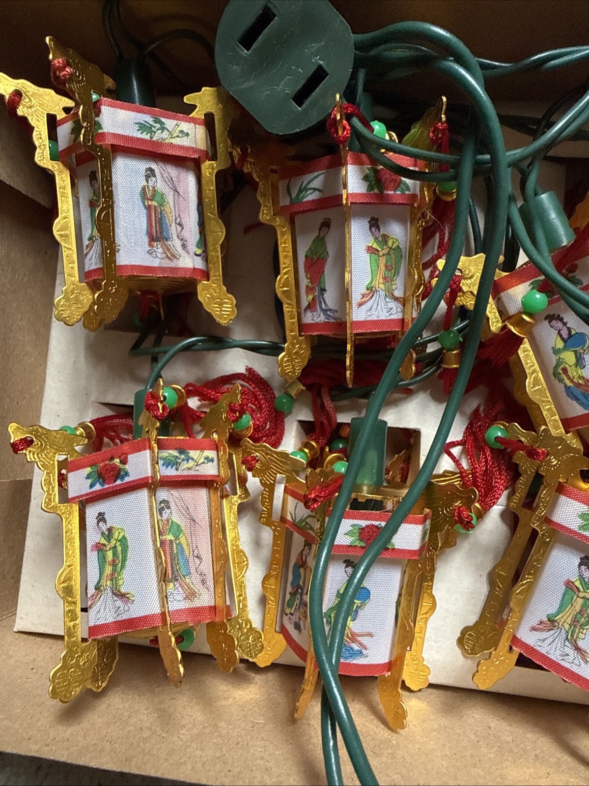 Chinese Palace Lantern Electric Light 10 Pc Set Vintage 1950s Boxed Chinese Palace Lantern Electric Light 10 Pc Set Vintage 1950s Boxed