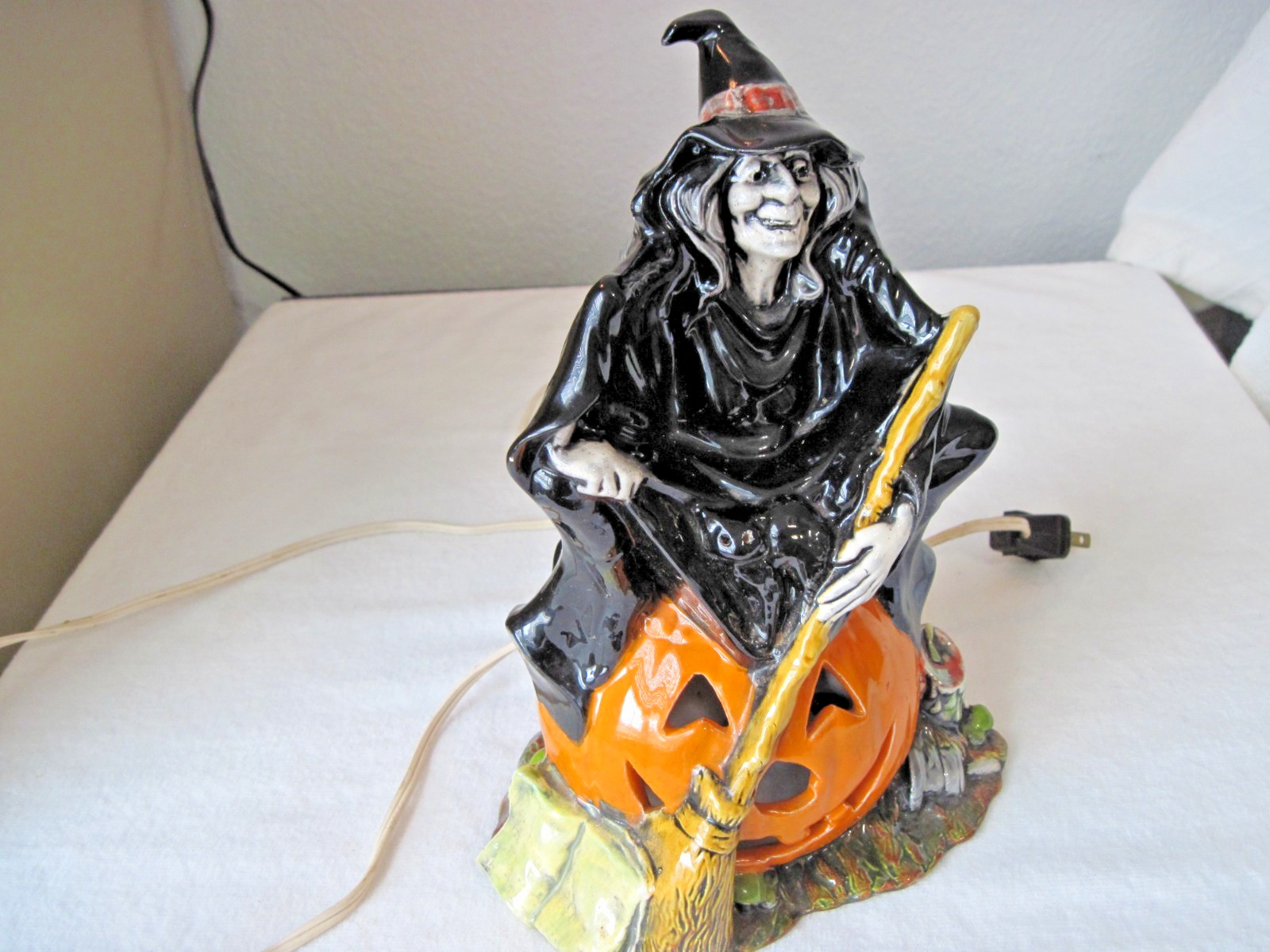 Vtg Ceramic Halloween 10