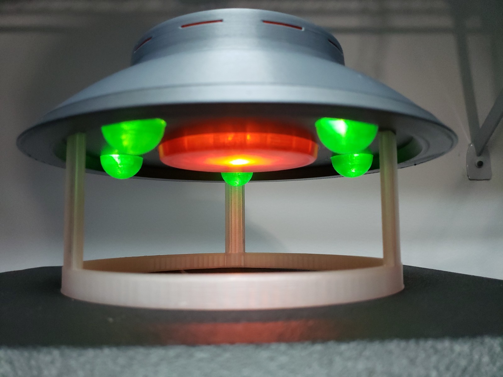 The Invaders UFO/Flying Saucer - Large - In Flight With Stand & lights