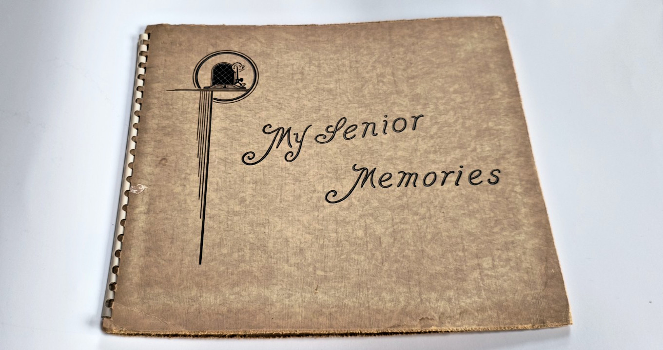 Vtg 1947 Warren IN High School Memories (pictures, autographs, cards) Scrapbook Vtg 1947 Warren IN High School Memories (pictures, autographs, cards) Scrapbook