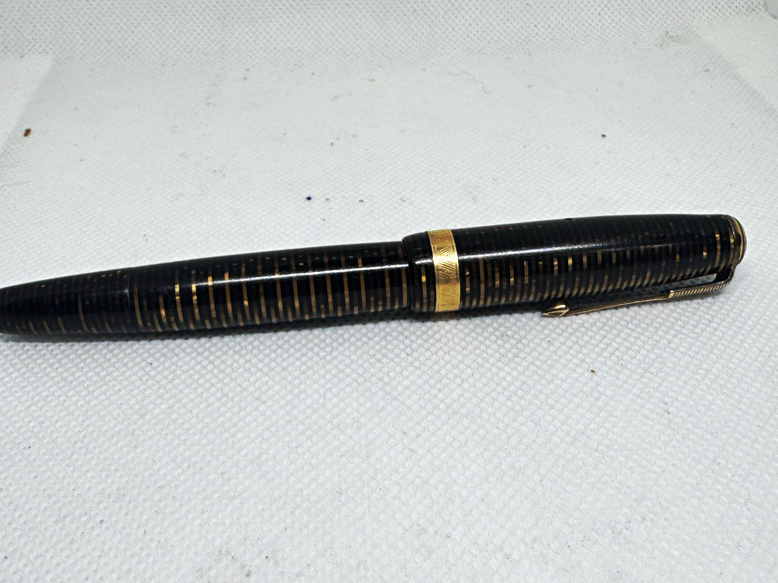 RESTORED 1941* Parker Vacumatic Blue Diamond Golden Brown Fountain Pen 14K RESTORED 1941* Parker Vacumatic Blue Diamond Golden Brown Fountain Pen 14K