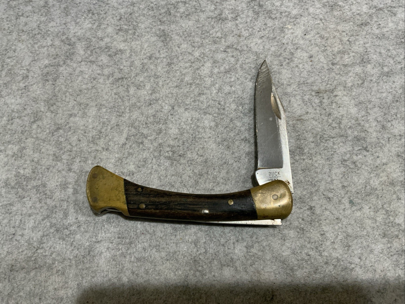 1981-1986 Buck USA 110 4 Dot Lock Back Pocket Knife Good Snap