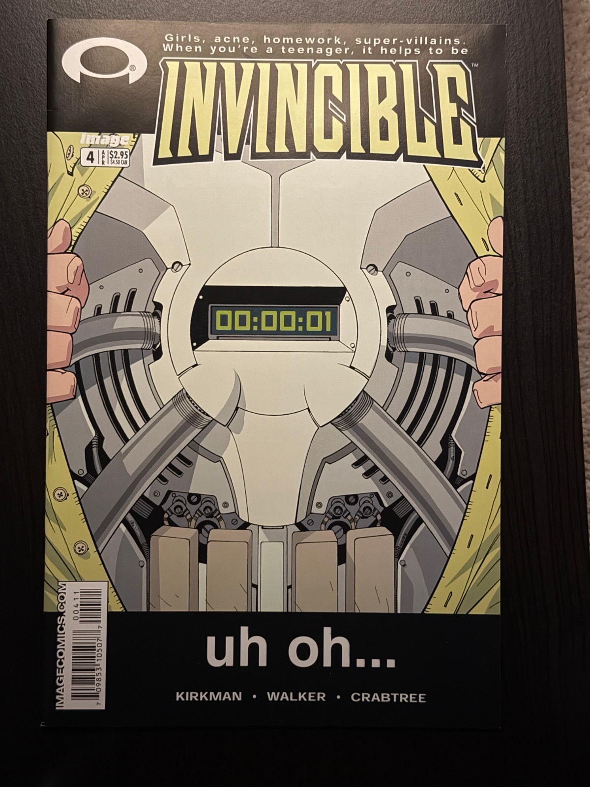 Invincible #4 (2003) 1st Print Image Comics Robert Kirkman Cory Walker Invincible #4 (2003) 1st Print Image Comics Robert Kirkman Cory Walker