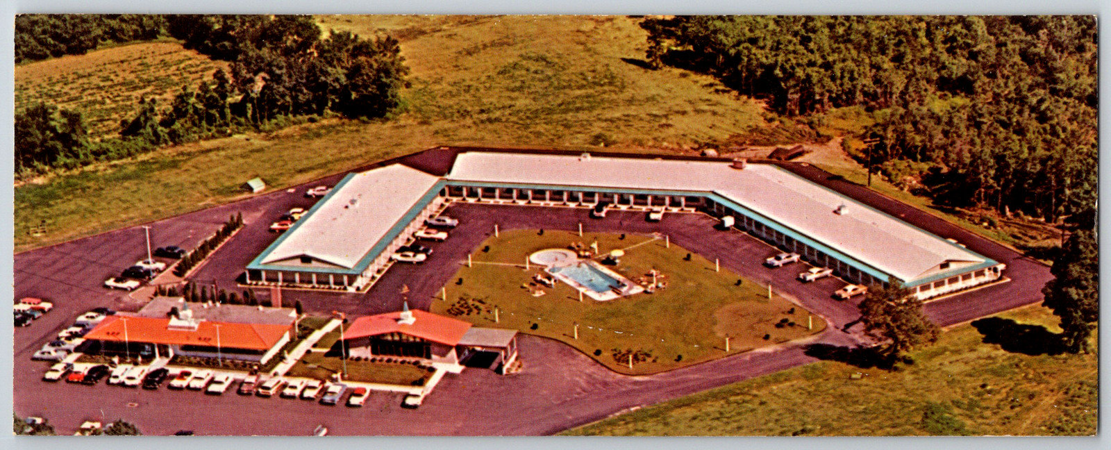 c1960s Howard Johnson\'s Motor Lodge Milford Connecticut Bookmark Postcard