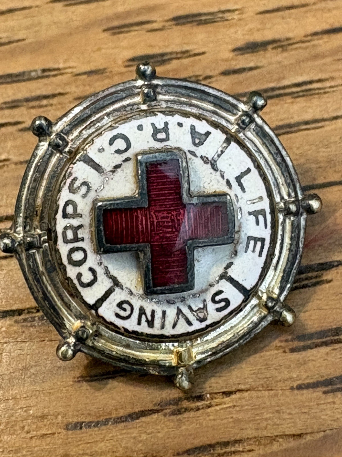 Vintage WWII American Red Cross A.R.C Life Saving Corps Enamel Wheel Brooch Pin Vintage WWII American Red Cross A.R.C Life Saving Corps Enamel Wheel Brooch Pin