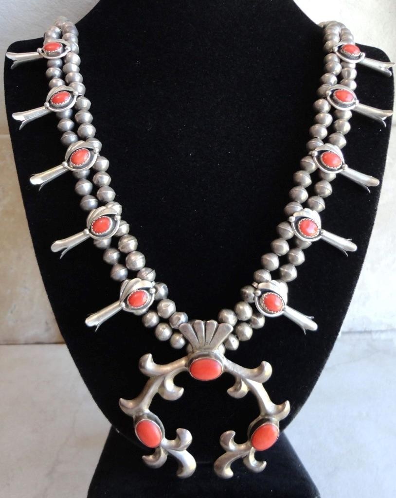 VINTAGE 1970\'s-80\'s NAVAJO STERLING SILVER CORAL SQUASH BLOSSOM NECKLACE 25.5\