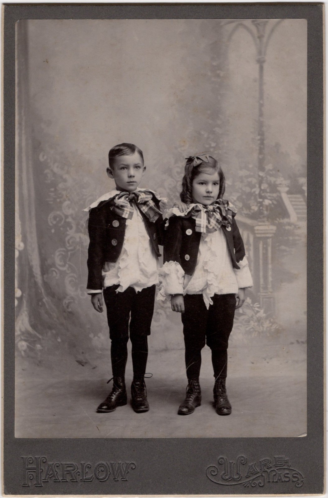 LORD FAUNTLEROY STYLE SIBLINGS : HARLOW : WARE, MASSACHUSETTS : CABINET CARD LORD FAUNTLEROY STYLE SIBLINGS : HARLOW : WARE, MASSACHUSETTS : CABINET CARD