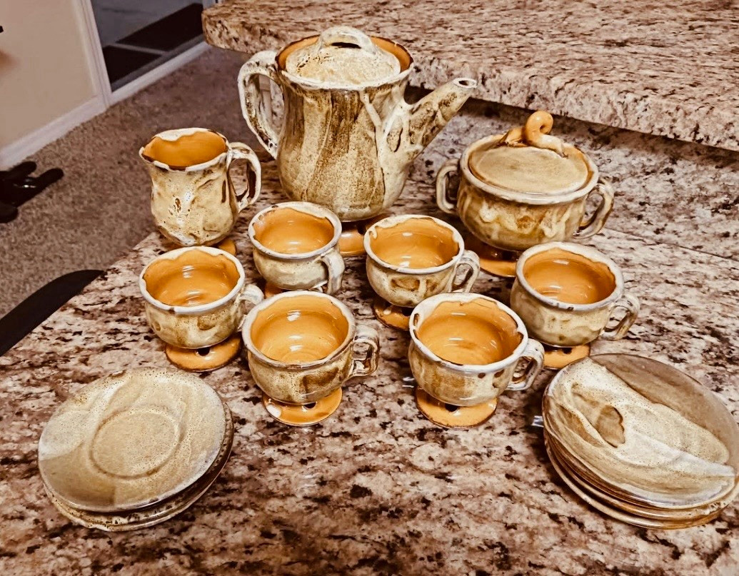 Vintage Handmade Studio Pottery Tea Coffee Set 15 Pc Rustic Footed Cups Orange Vintage Handmade Studio Pottery Tea Coffee Set 15 Pc Rustic Footed Cups Orange