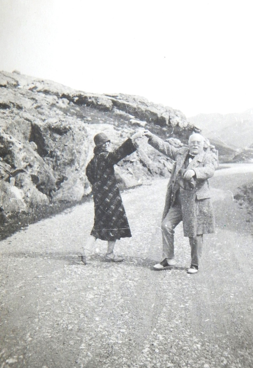 1914 GREAT PHOTO A WOMAN & GENTLEMAN DANCING SWISS ALPS? UNPOSTED RPPC POSTCARD