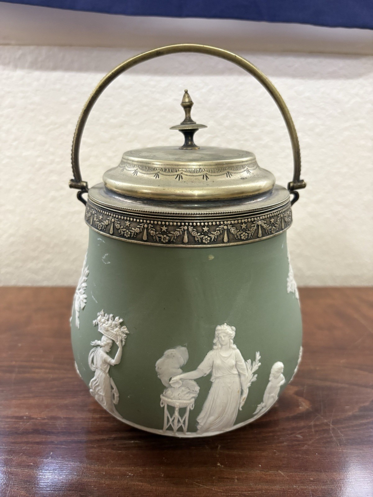 Antique c1878 Wedgwood Green Jasperware Victorian Biscuit Barrel Metal Lid