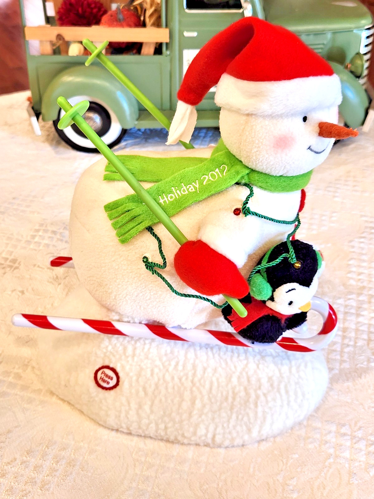 Hallmark 2012 Jingle Pals Swooshin' Duo Skiing Snowman Singing Animated -NEW