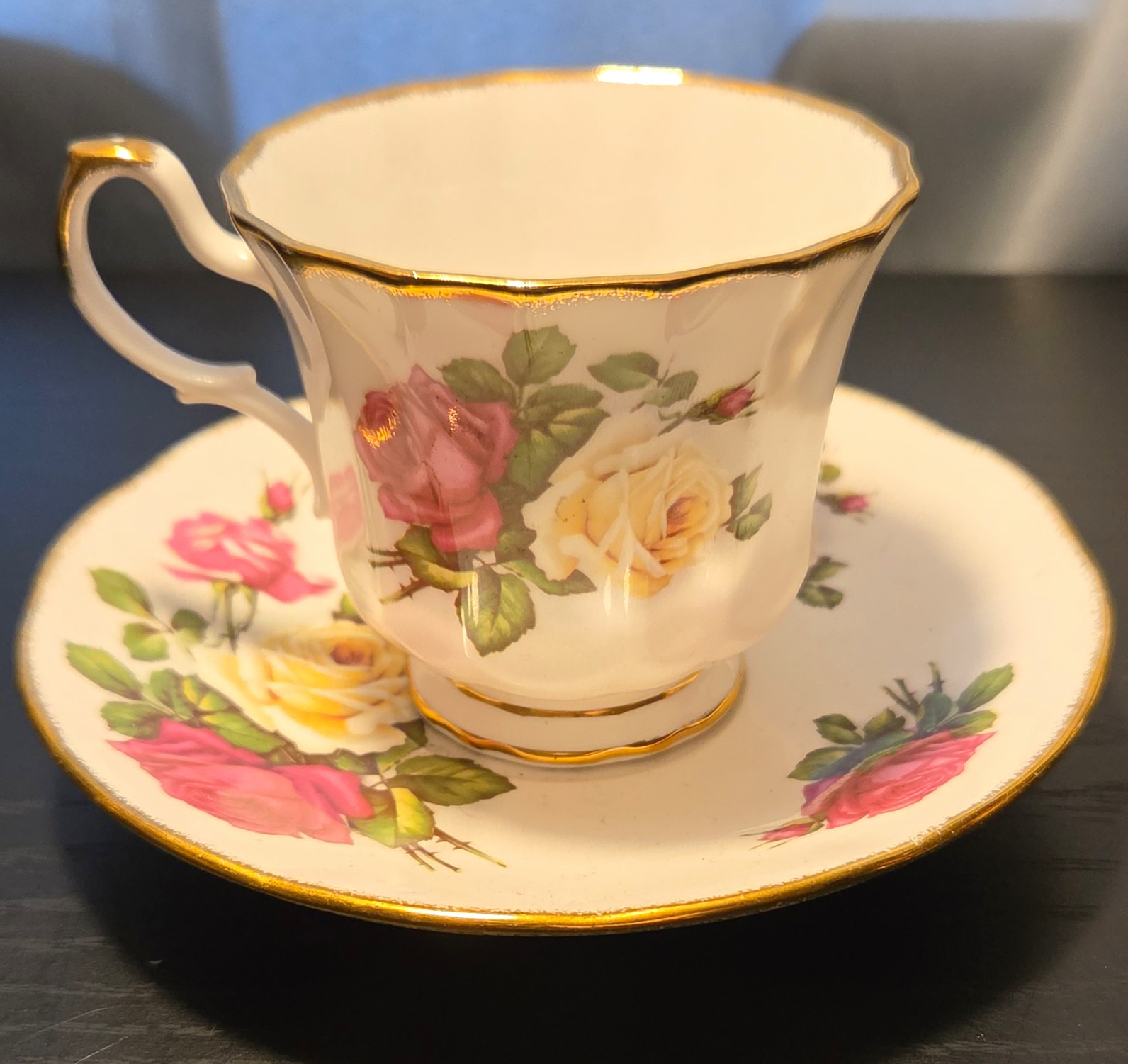 Royal Albert Bone China Floral Tea Cup & Saucer Set Gold Trim 200 mL Royal Albert Bone China Floral Tea Cup & Saucer Set Gold Trim 200 mL