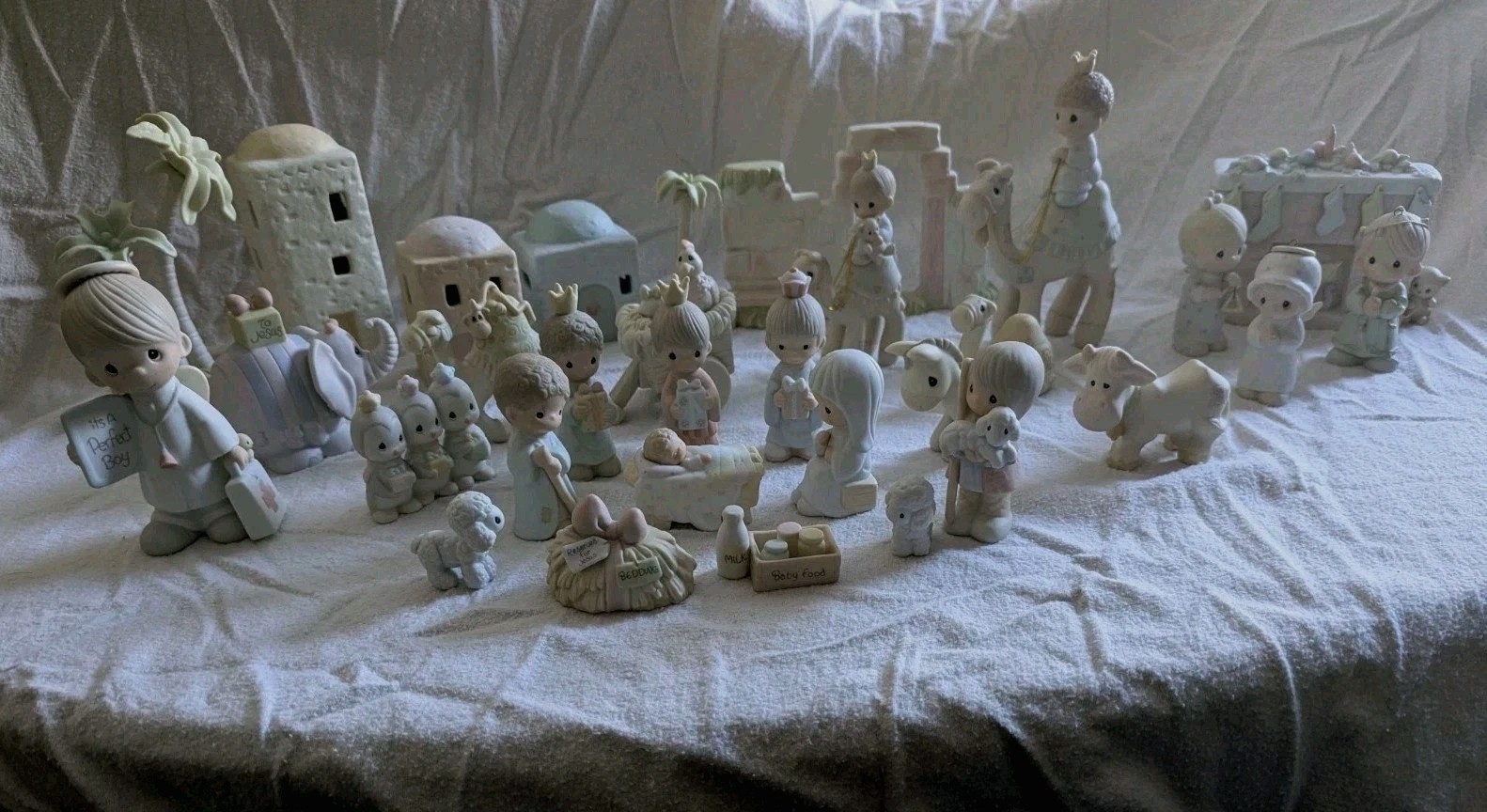 31 Piece Vtg Precious Moments MiniNativity Xmas Set Collection w/Bldgs, Animals 