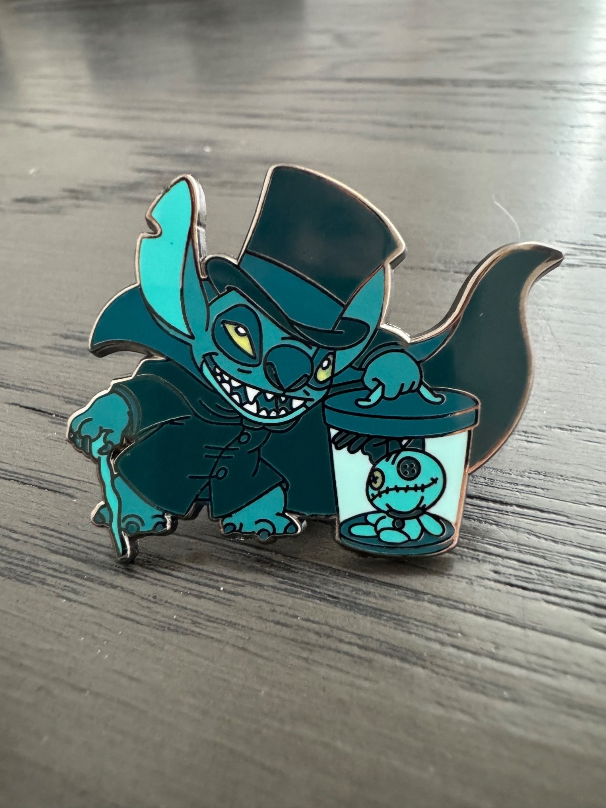 Stitch Hatbox Ghost Fantasy Pin LE 400 FANTASY Haunted Mansion Disney