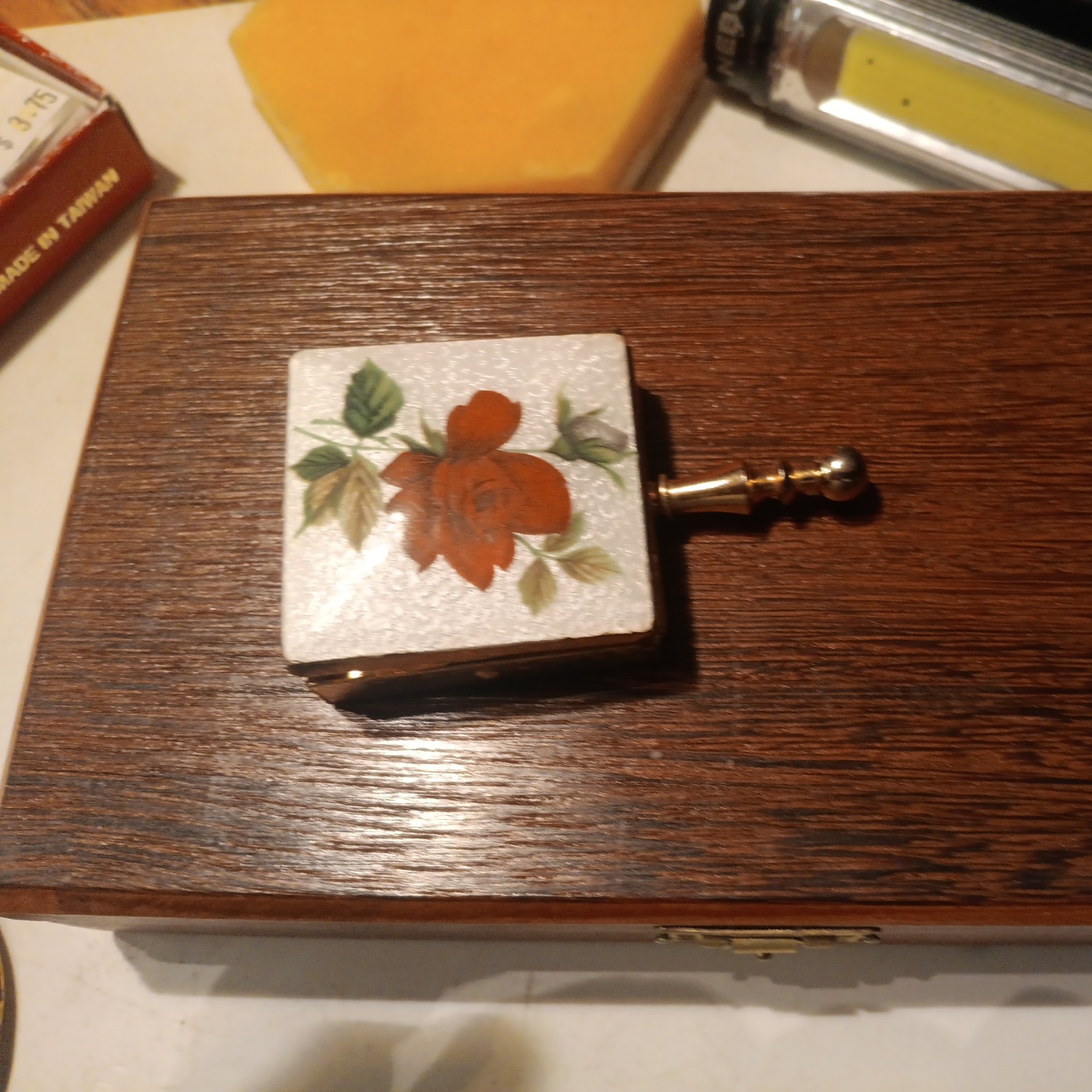Vintage Small Pill Snuff Box Ashtray 