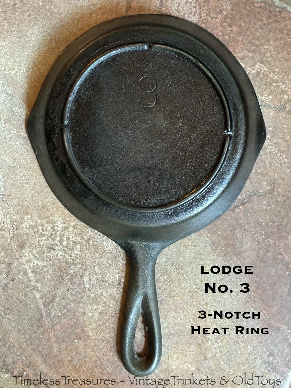 Vintage LODGE Cast Iron Skillet No.3 Unmarked 3-Notch Bottom Heat Ring Dbl Drip