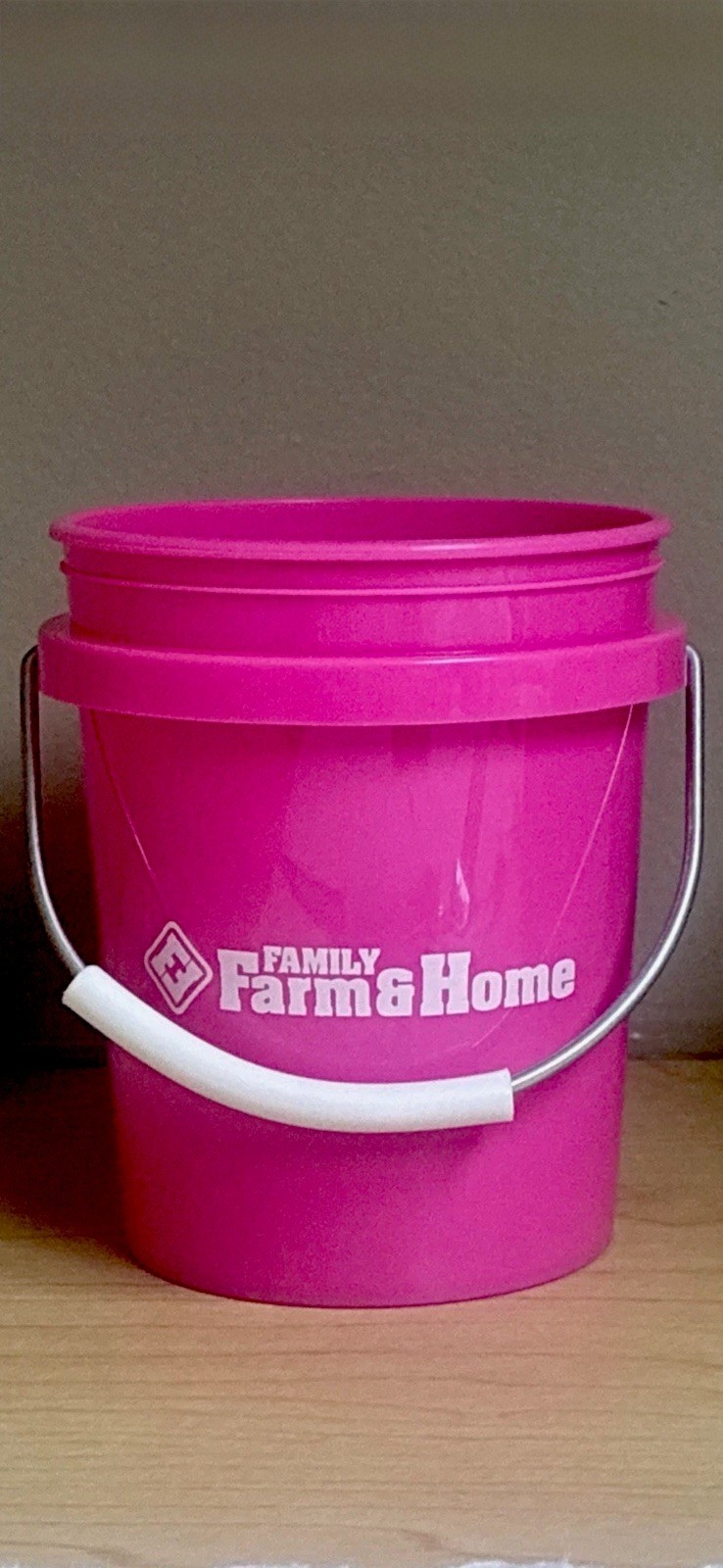 Mini Bucket Family Farm And Home —New Pink