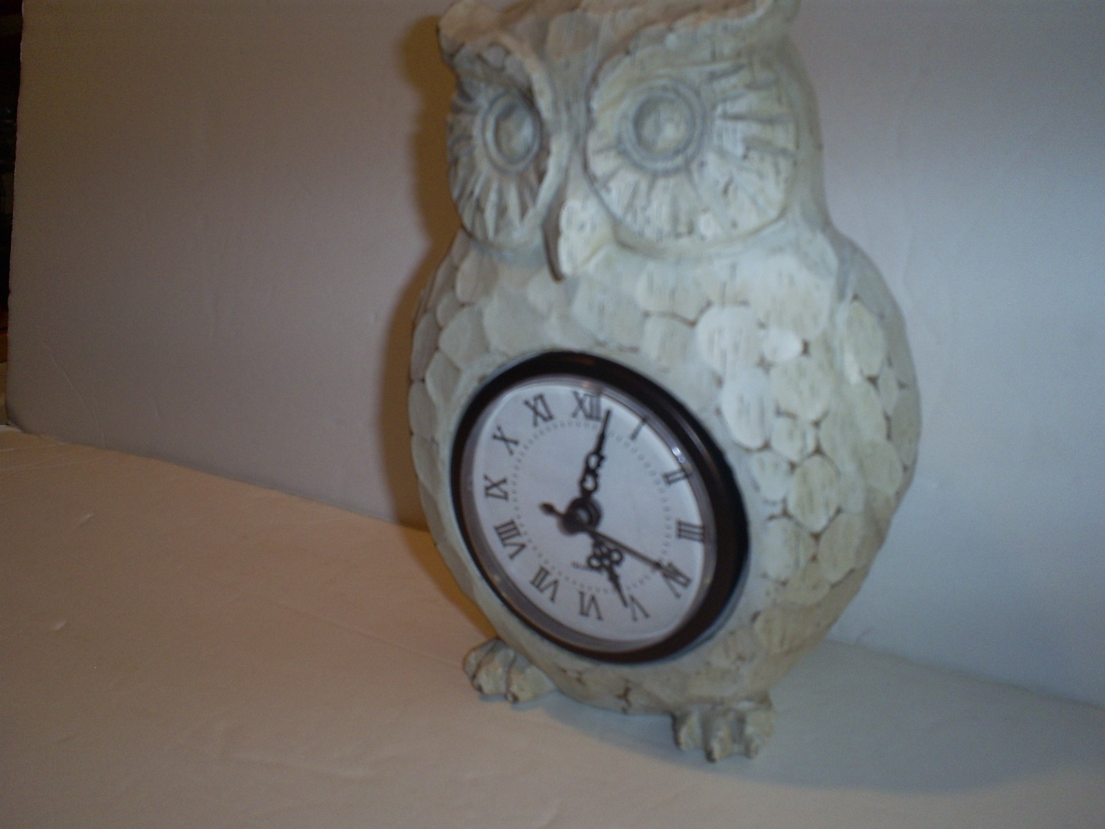 Beautiful Vintage Wood Owl Desk/Mantel Clock Beautiful Vintage Wood Owl Desk/Mantel Clock