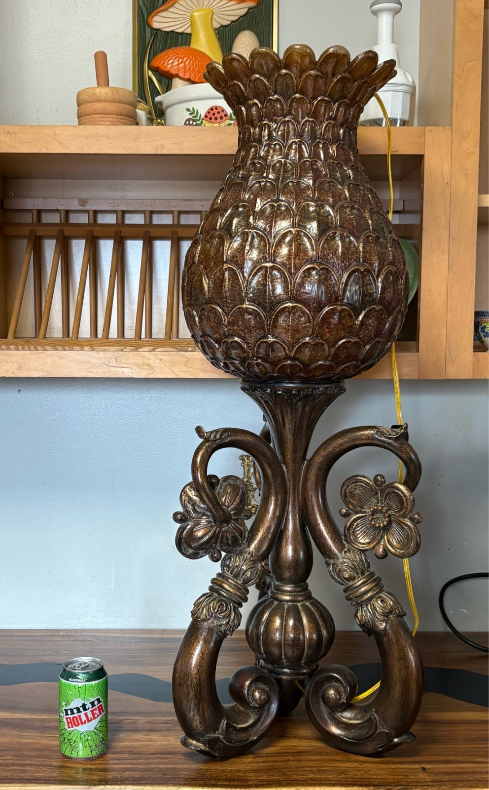 HUGE Vtg MCM Hollywood Regency Pineapple Sculptural Lamp (VERY RARE) HUGE Vtg MCM Hollywood Regency Pineapple Sculptural Lamp (VERY RARE)