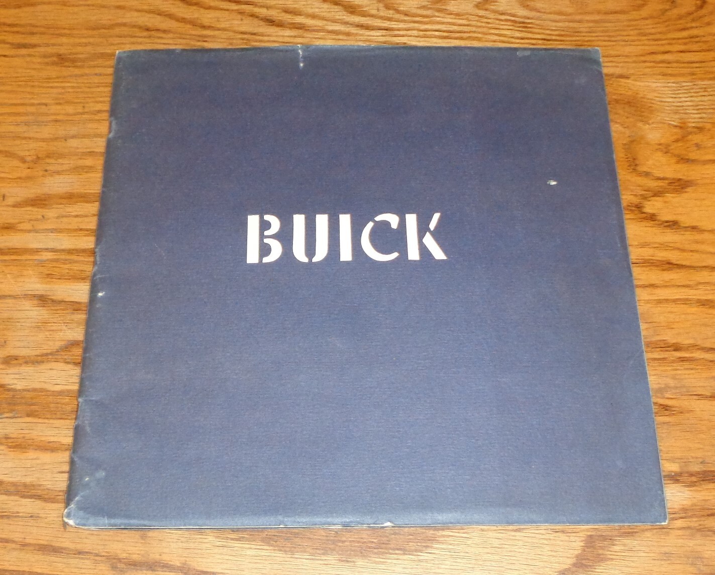 Original 1933 Buick Eight Full Line Deluxe Sales Brochure 33 Series 50 60 80 90