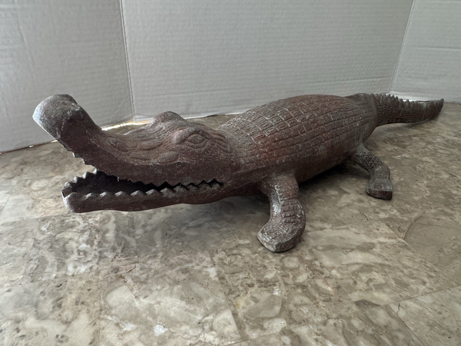 Vintage Cast Metal Iron Alligator Crocodile Sculpture Figure 25