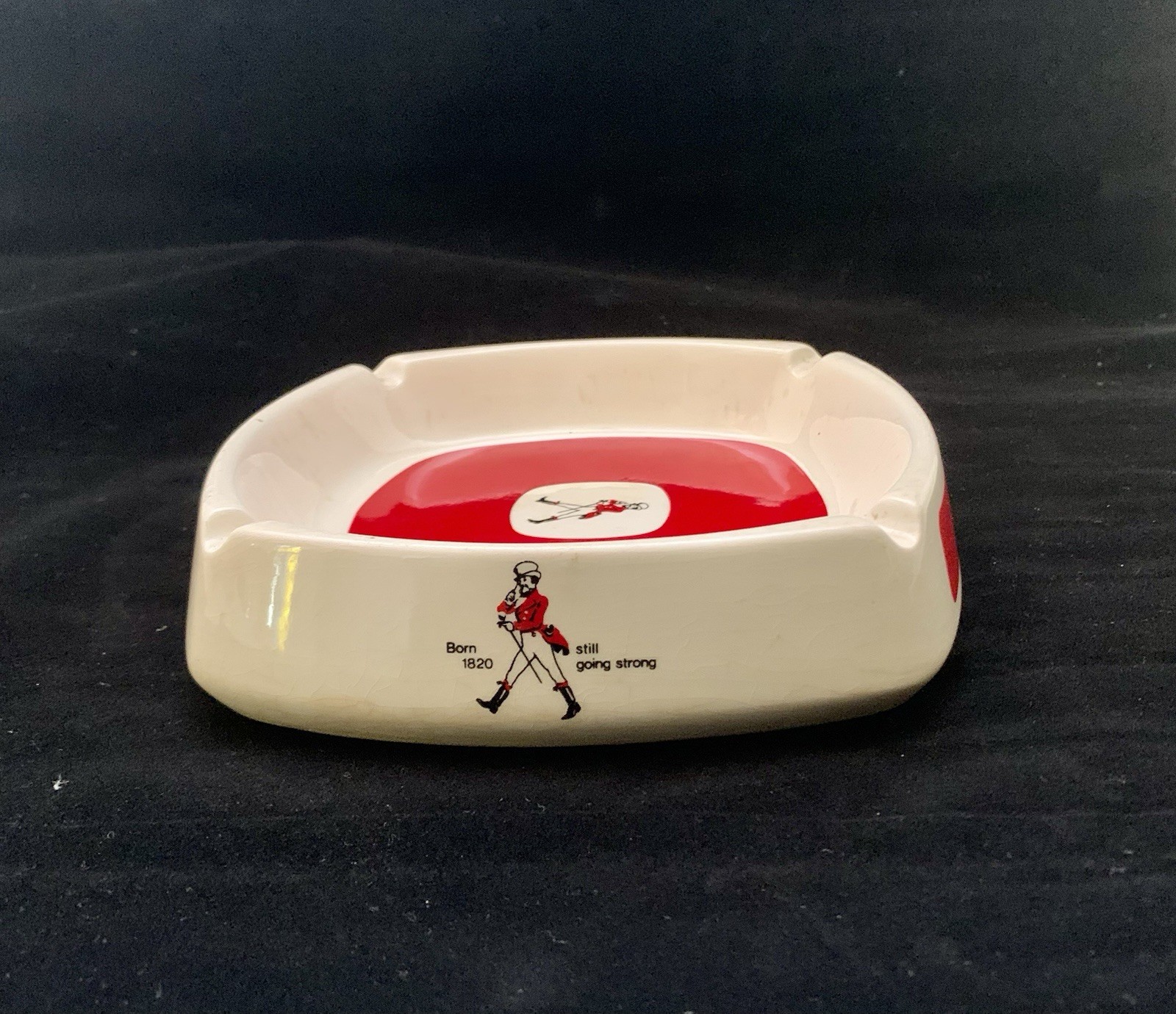 Rare vintage JOHNNIE WALKER advertising ashtray of 50\'s made in England.