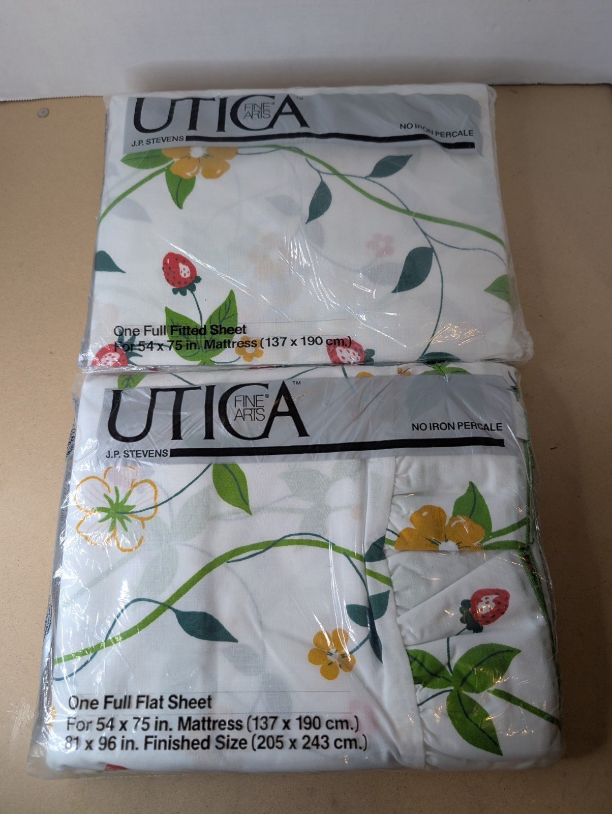 Vintage 70s Utica Strawberry Patch II Full Fitted Flat Sheet Set NEW Spring NOS 