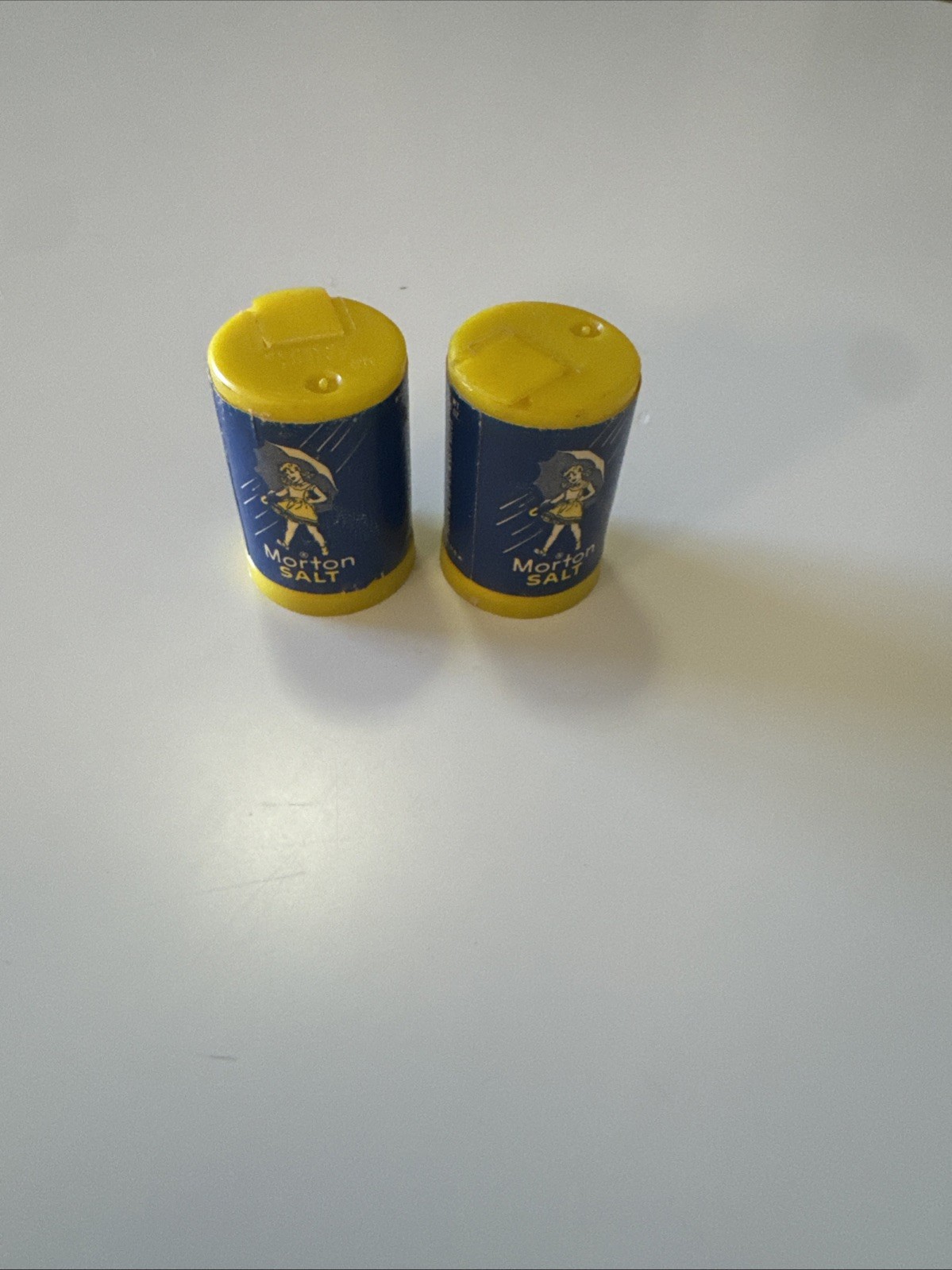 Vintage Miniature Morton Salt Shakers 1960S Memorabilia Vintage Miniature Morton Salt Shakers 1960S Memorabilia