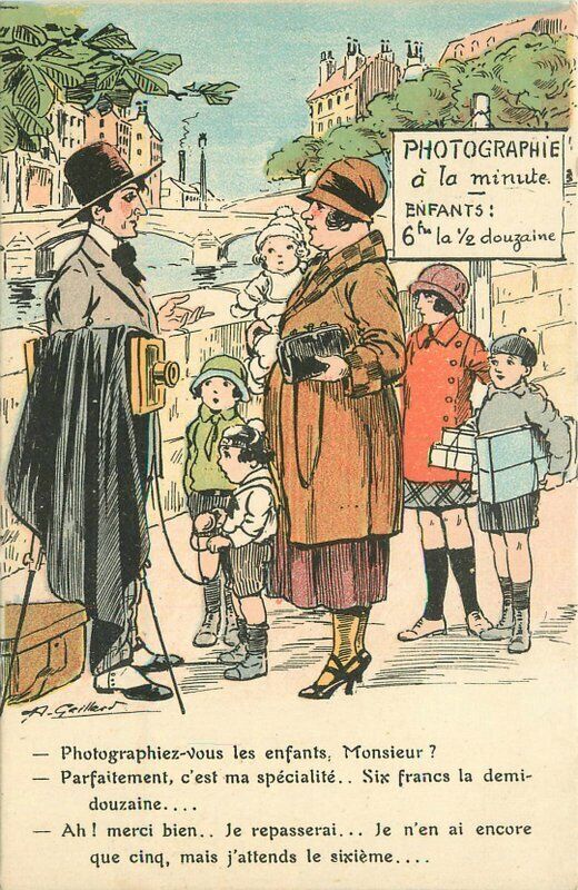 1920s Street Photographer Mother Children Comic Humor Postcard 21-12953
