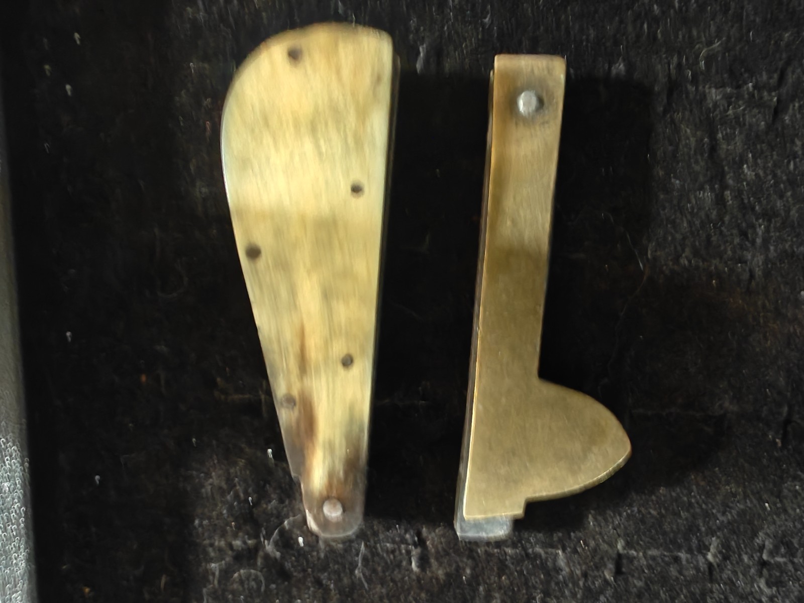 pair Antique BORWICK Fleam Lancet Folding Livestock Bloodletting Tool Knif
