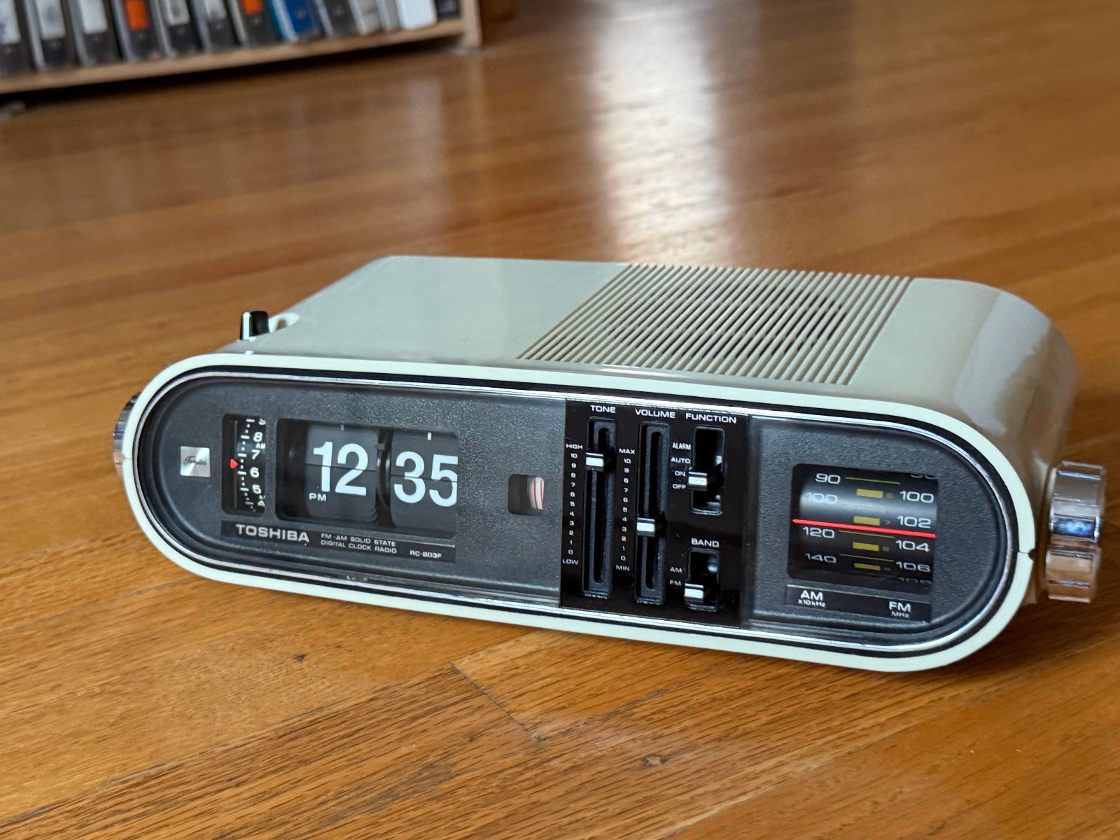 Toshiba Flip Clock Vintage Restored Factory Performance Warranty Toshiba Flip Clock Vintage Restored Factory Performance Warranty