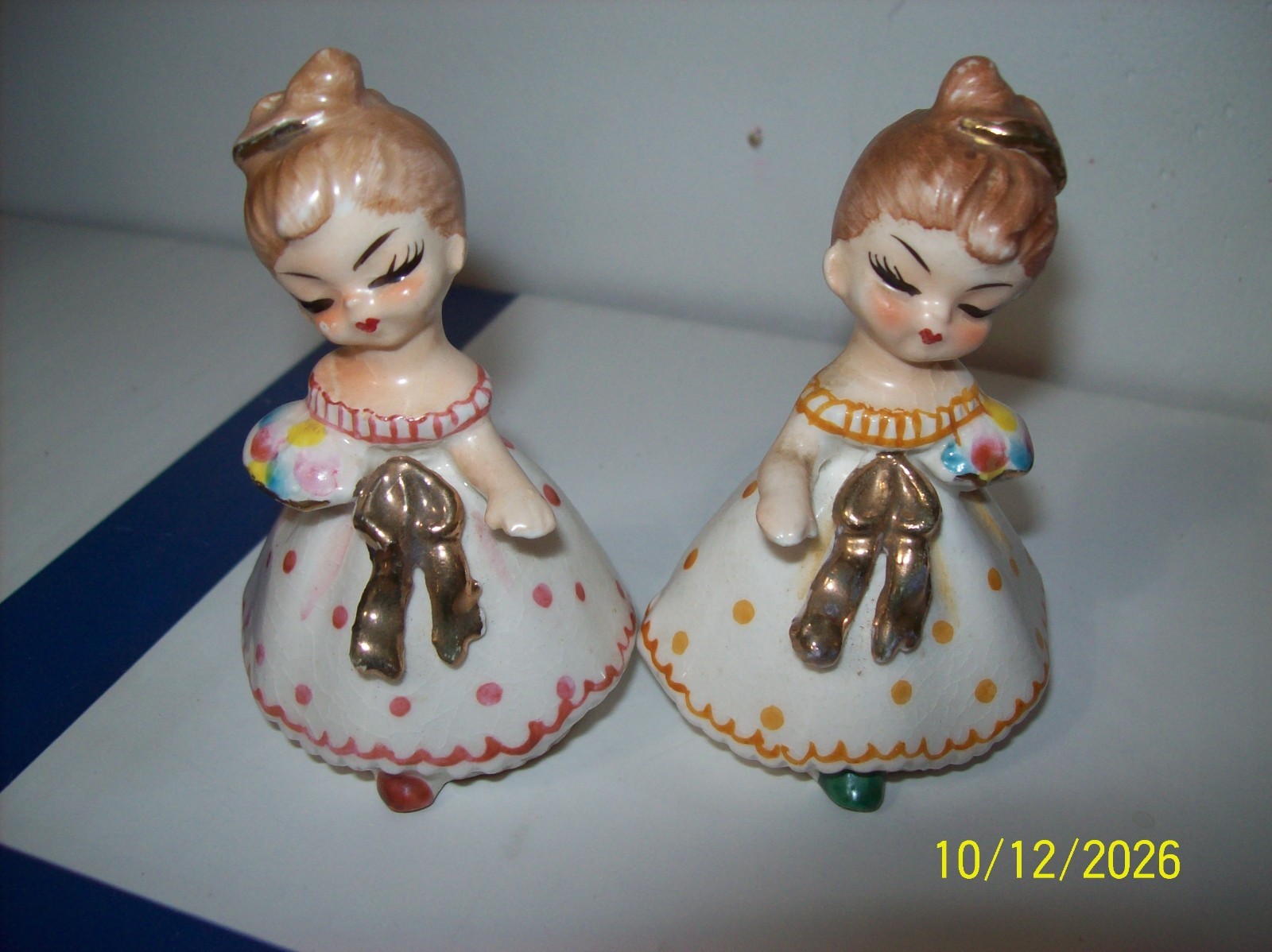 VINTAGE NAPCO ENESCO JAPAN FIGURINE LADY BELLE SALT AND PEPPER 3\