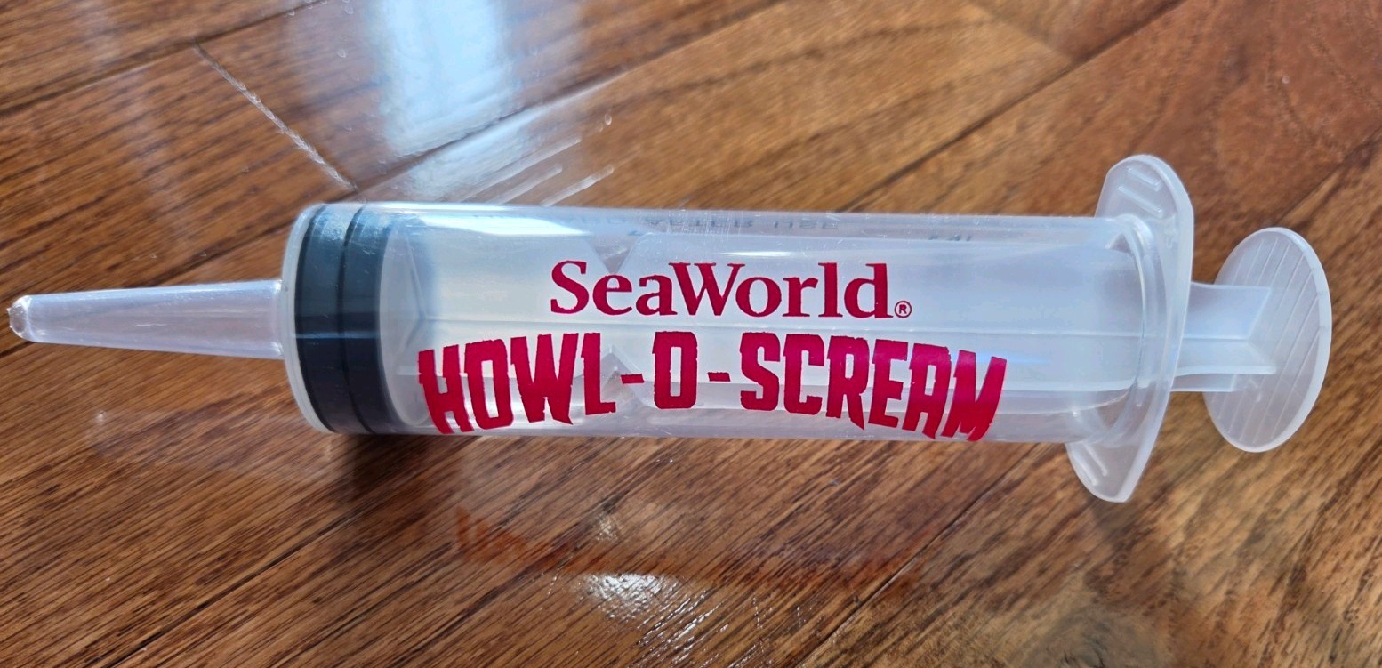 SeaWorld Howl-O-Scream 2026 Jello Shot Syringe Plastic Souvenir 7\