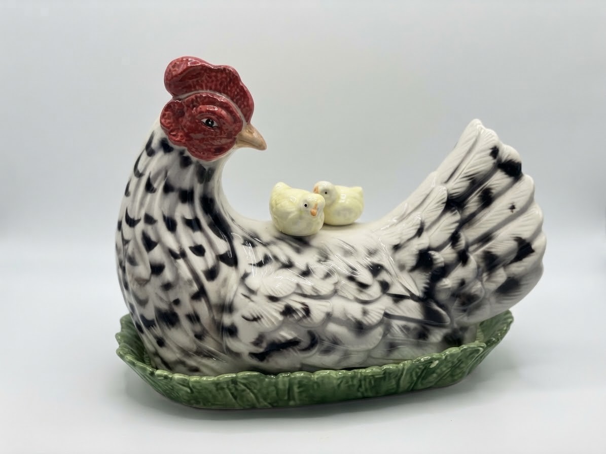Fitz and Floyd Classics Hen on Nest Covered Dish Ceramic Chicken Chicks Planter Fitz and Floyd Classics Hen on Nest Covered Dish Ceramic Chicken Chicks Planter