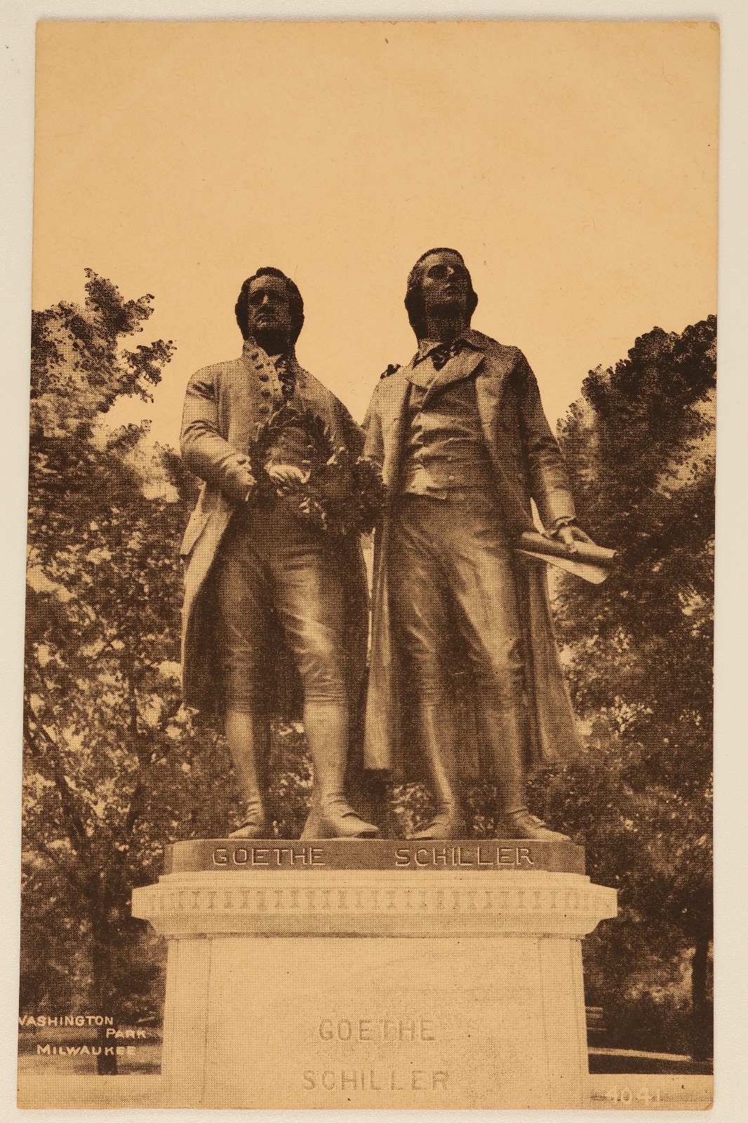 Vintage Postcard Goethe Schiller Statue Washington Park Milwaukee Wisconsin WI