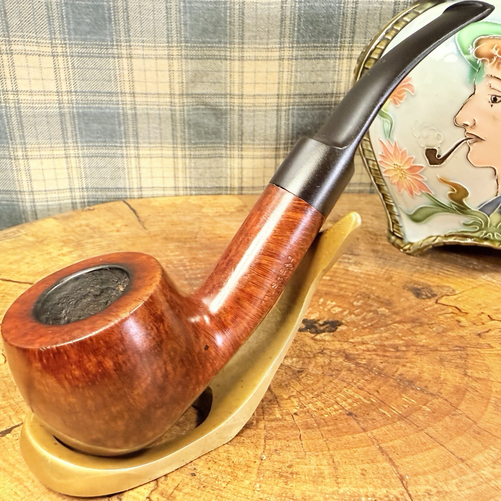 TILSHEAD England MADE BY HAND Bent Billiard VINTAGE Estate Tobacco Pipe