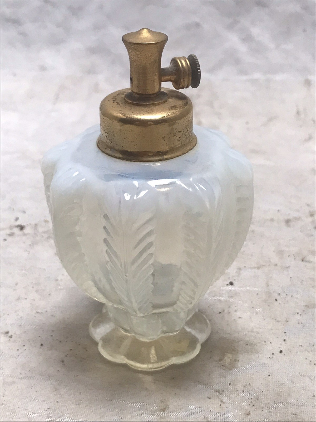Vintage Devilbiss Atomizer Opalescent ￼Fenton