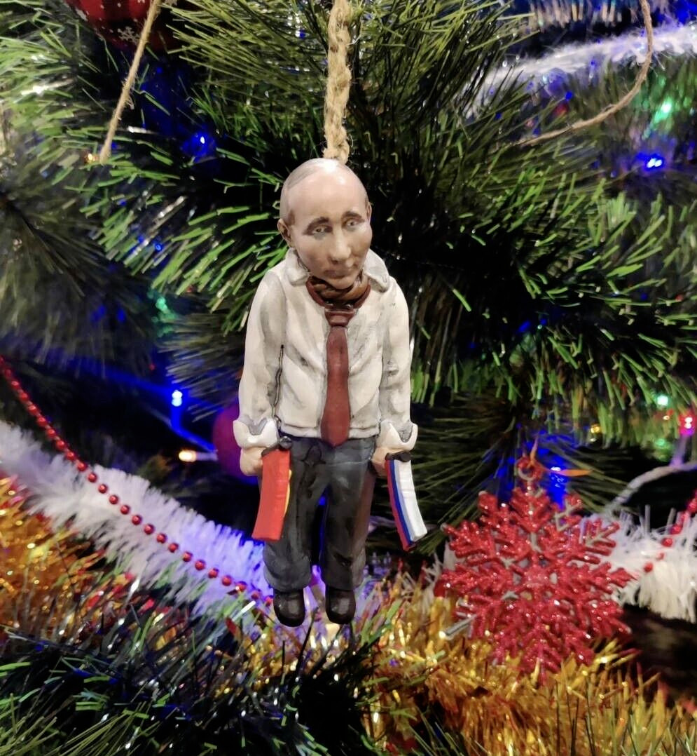 Hanging a Christmas tree in a car bag souvenir Ukrainian dream
