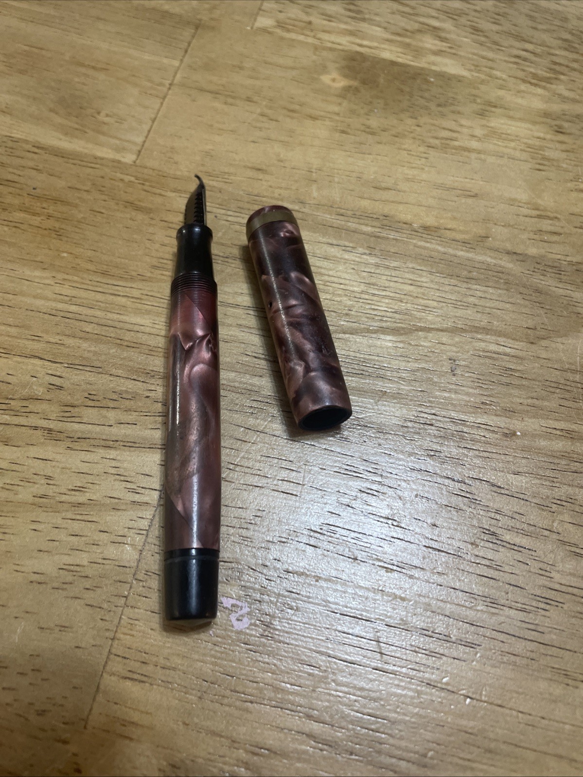 Vintage Waltham Fountain Pen Du-O-Way Purple Marble Design 14kt Gold Plate Vintage Waltham Fountain Pen Du-O-Way Purple Marble Design 14kt Gold Plate