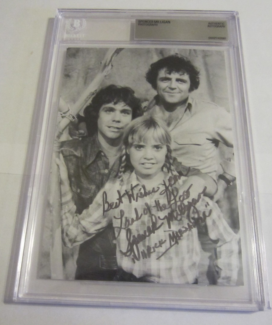 Spencer Milligan signed autographed 5x7 photo Beckett authentic Land of the Lost